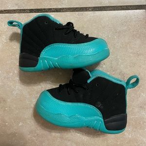 Toddler shoes size 5C